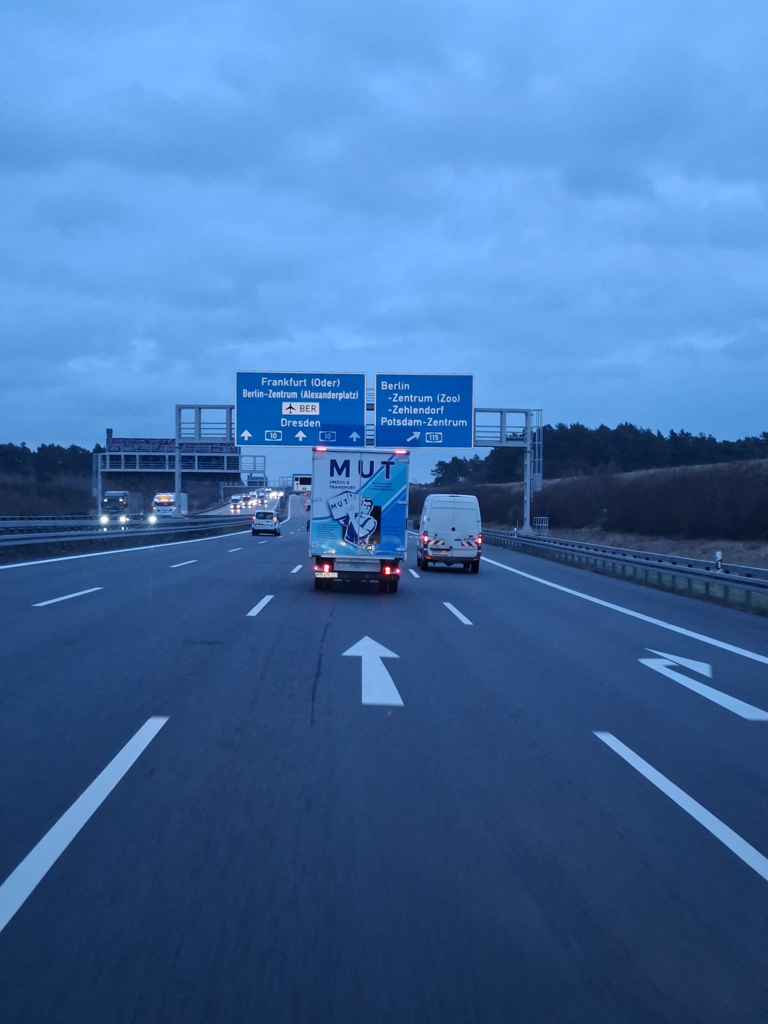 Welche Möbel sollte man vor dem Umzug besser verkaufen statt transportieren?