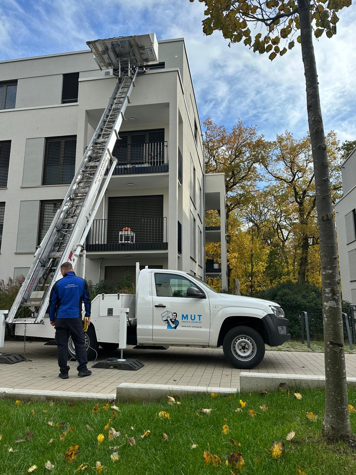 Möbelaufzug - Moraru Umzug &amp; Transport