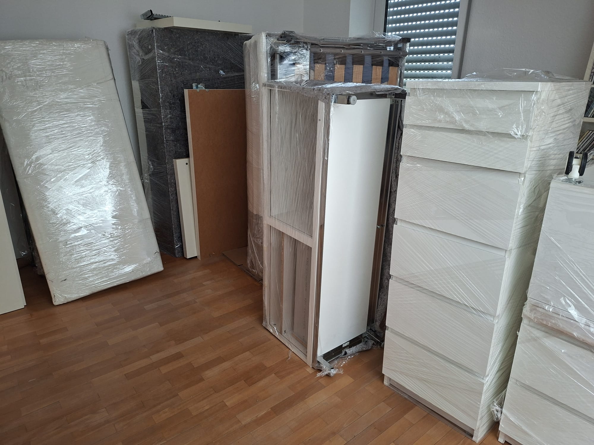 Verpackungsmaterialien - Moraru Umzug &amp; Transport